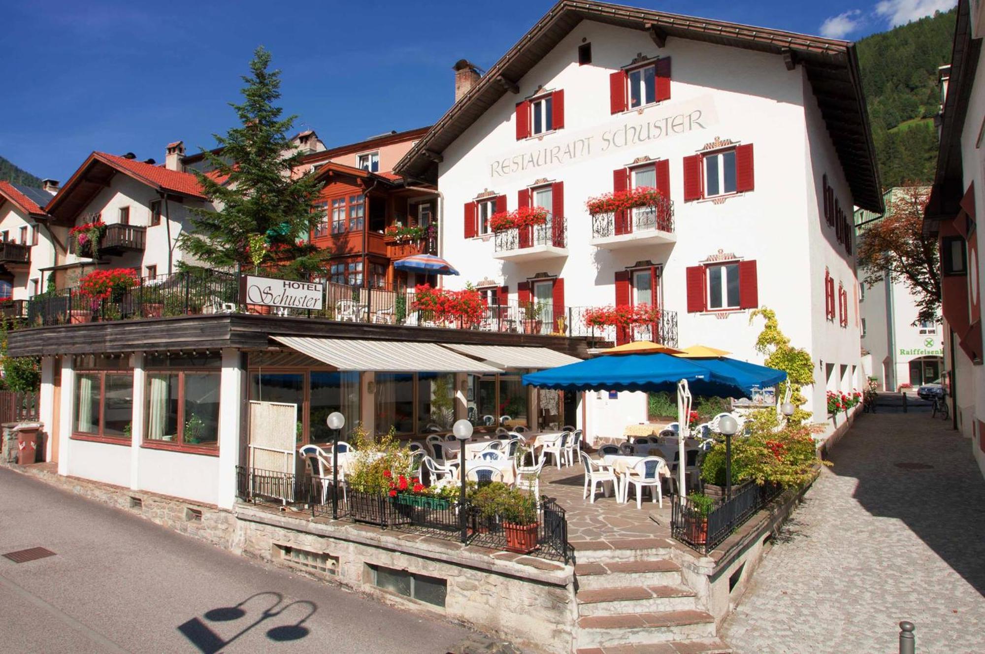 Hotel Schuster Colle Isarco Ngoại thất bức ảnh